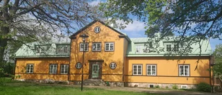 Här är gigantiska herrgården utanför Uppsala som väcker intresse