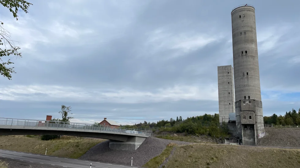 De gamla gruvtornen på andra sidan E10 i Kiruna.