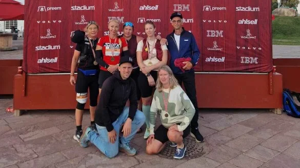 Gamleby OK:s Stina Dolk, Helene Ederlöf, Erika Karlsson, Per Ekenger, Sara Carlstedt och Elin Andersson sprang Ultravasan förra helgen.