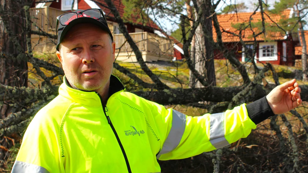 Magnus Wennström är idag vd för ett företag som lyfter, transporterar och förflyttar över stora delar av Sverige, men man har förstås också många kunder i Västervik. Där psykiatrihuset just nu byggs står en av Västervik krantjänsts kranar.  