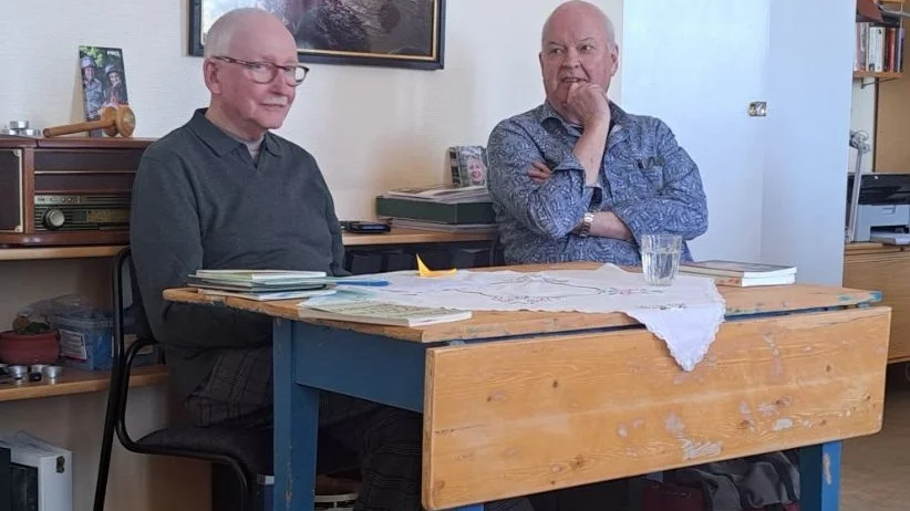 Hans Olov ”Hantis” Ohlson och Sven Nyberg, som berättade och presenterade sina senaste böcker.