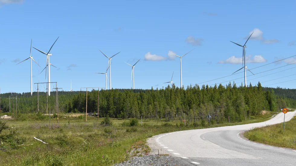 Flera vindkraftsprojekt kan återupplivas i Hultsfreds kommun. På bilden syns Aldermyrbergets vindkraftspark i Skellefteå, där verken har en totalhöjd på 230 meter.