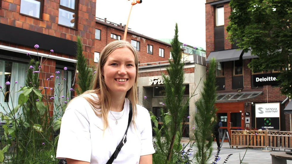 Daniela Jakobsson laddar upp hemma i Luleå mellan sommarjobbet på LKAB i i Kiruna och den kommande alpina säsongen.