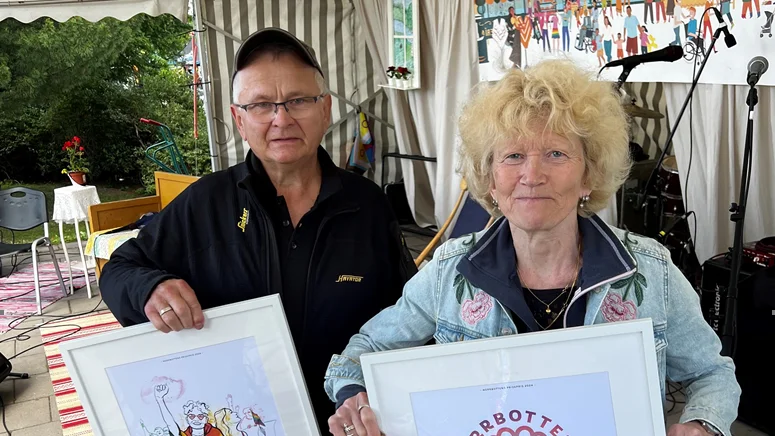 Per Johansson och Eva Rova är första pristagarna i det nyinstiftade priset Norrbottens Pridepris.