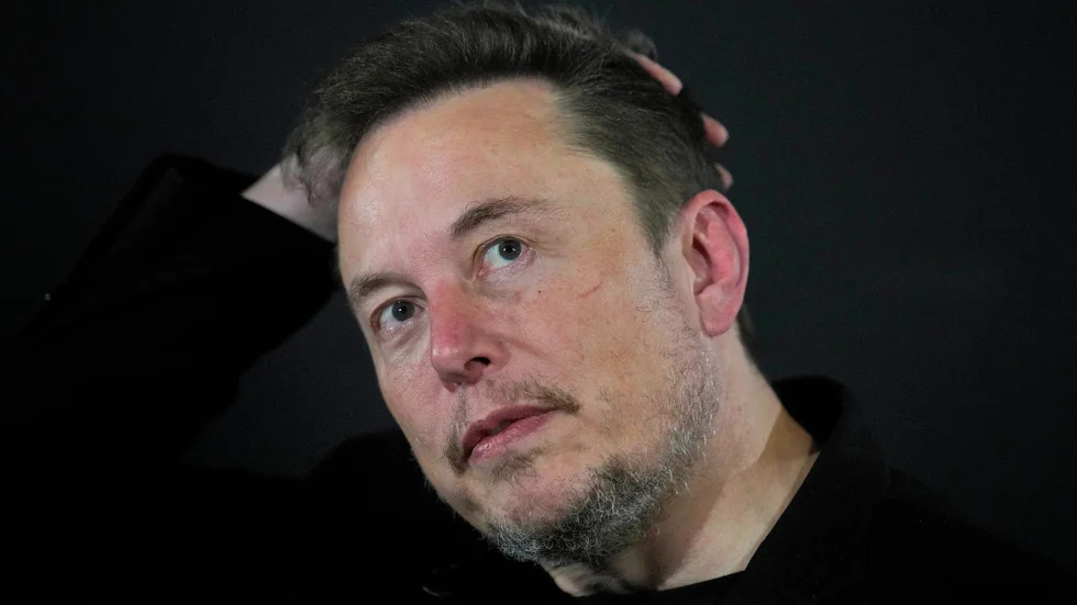 Elon Musk hotar med att förbjuda användning av Appleprodukter på sina företag. Arkivbild.