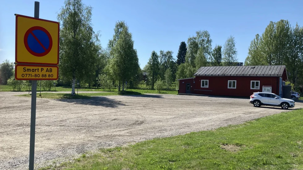 Parkeringen vid Rutviksvägen.