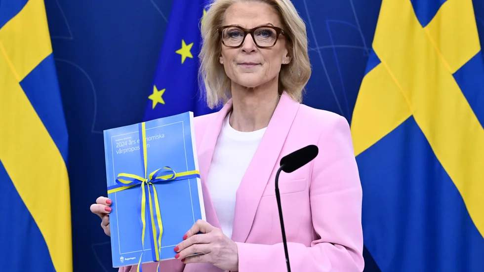 Finansminister Elisabeth Svantesson (M) presenterar vårbudgeten vid en pressträff i Rosenbad på måndagen.