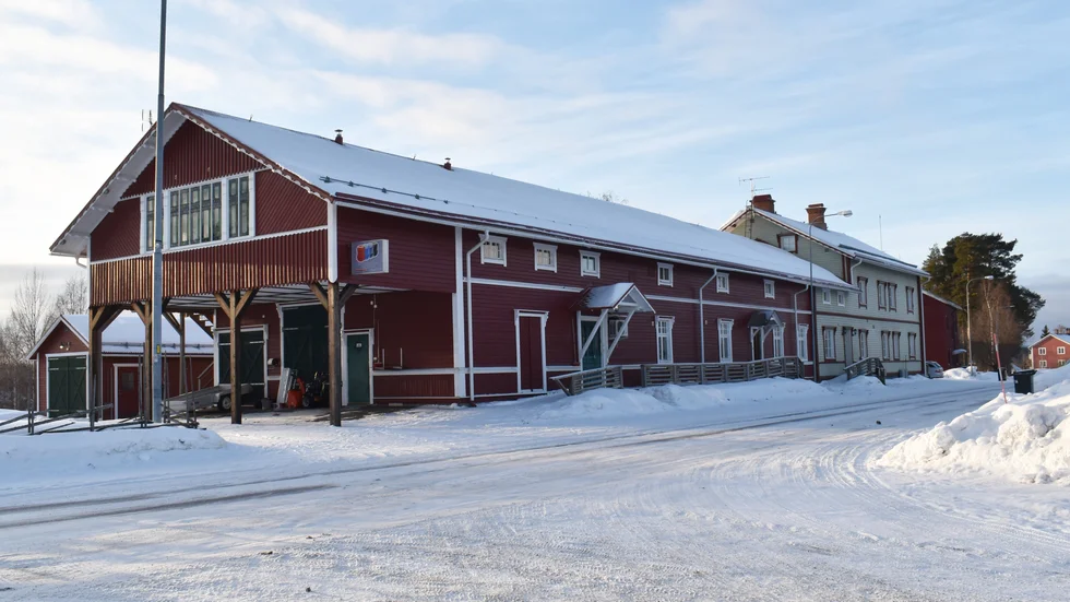 Huset innehåller redan lägenheter, och nu får det göras fler. 