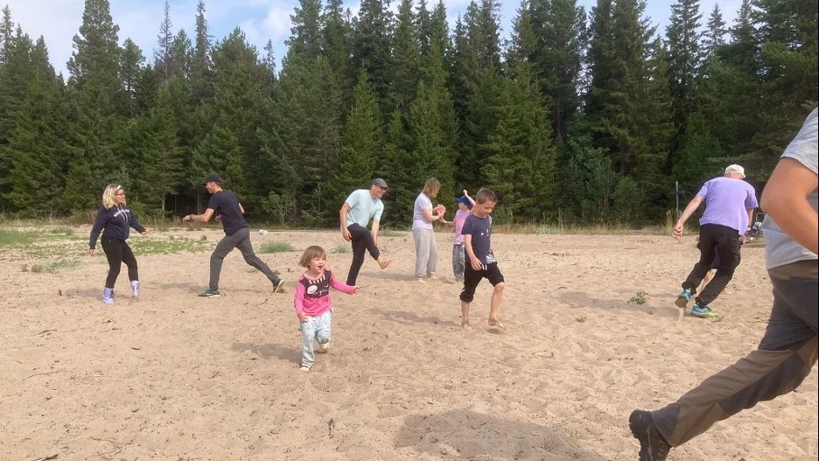 Åtta barn från Natursnokarna har varit på läger på Kluntarna.