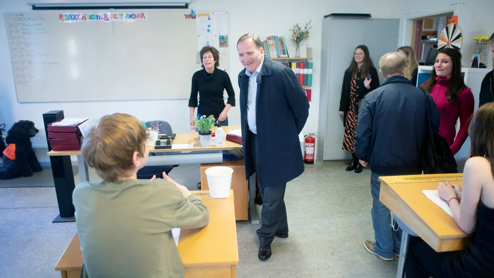 SKOLBESÖK.
Före detta statsminister Stefan Löfven (S) besökteunder sina sista månader på posten Edsele skola i Sollefteå.
