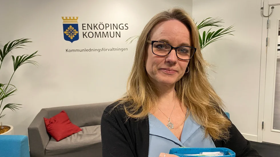 Ulrika Ornbrant (C) har fått sin fallskärm stoppad. Hon får behålla det som betalats ut hittills, men hon får inte mer.