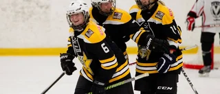 Uppåt för hockeytjejer