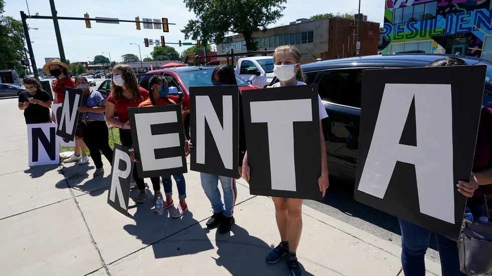 Demonstranter mot vräkningar under pandemin i Richmond i USA 2020. Arkivbild.