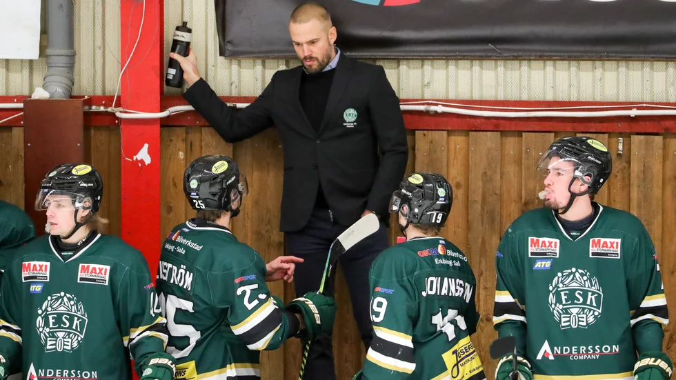 ESK:s säsong är över "Jag tror det finns mycket mer att ta ut som lag" säger tränare Patrik Fagerlund.