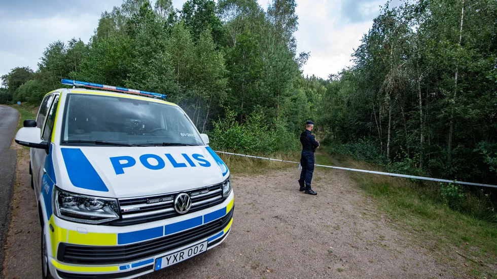 Polis på plats vid avspärrningen i Markaryd. Arkivbild.