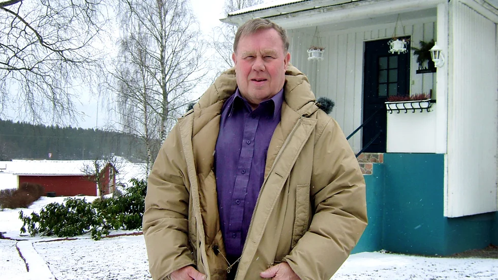 Ove Gustavsson började som fjorton år gammal på bruket i Ankarsrum. Där blev han kvar i 47 år och sju månader. Det var också där som hans fackliga och politiska karriär tog form.
