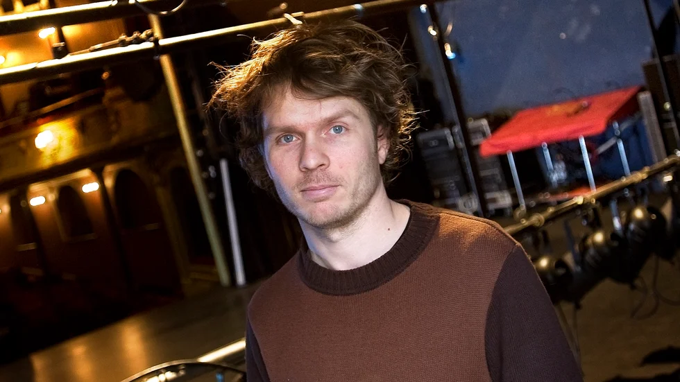 Martin Rosengardten regisserar pjäsen "Det här händer inte". Arkivbild.