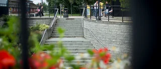 Tonåringar åtalas för att ha rånat 18-åring
