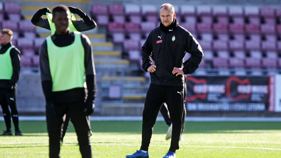23-årige Christian Ljungberg, som är fostrad i Helsingborgs IF, hamnade efter spel i Ängelholm, Gefle och Öster i Eskilstuna i februari i år. Därefter har det blivit tre matcher från start och tio inhopp.