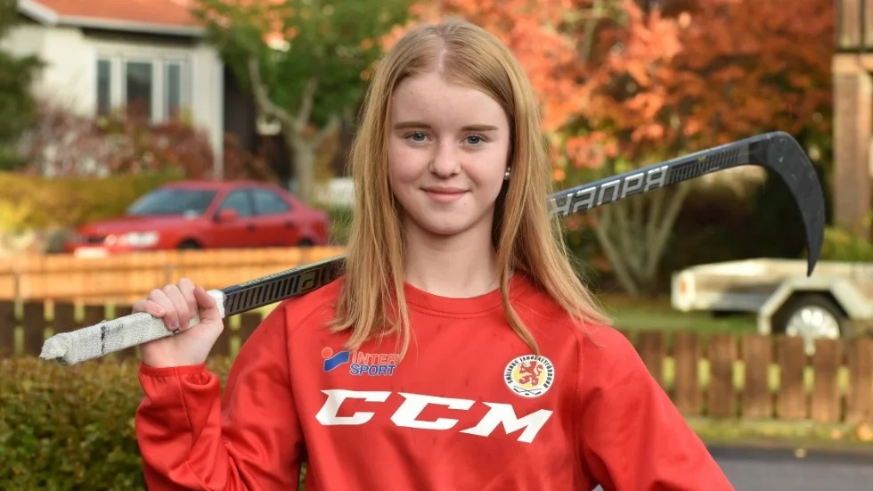 Kajsa Karlsson och hennes Småland är vidare till final i TV-pucken. 
