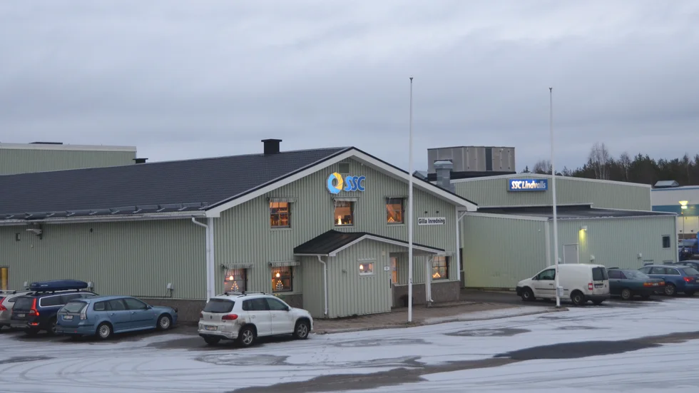 Lindvalls snickeri, med 14 anställda, läggs ned.
