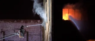Minst tre döda i lagerbrand i Spanien