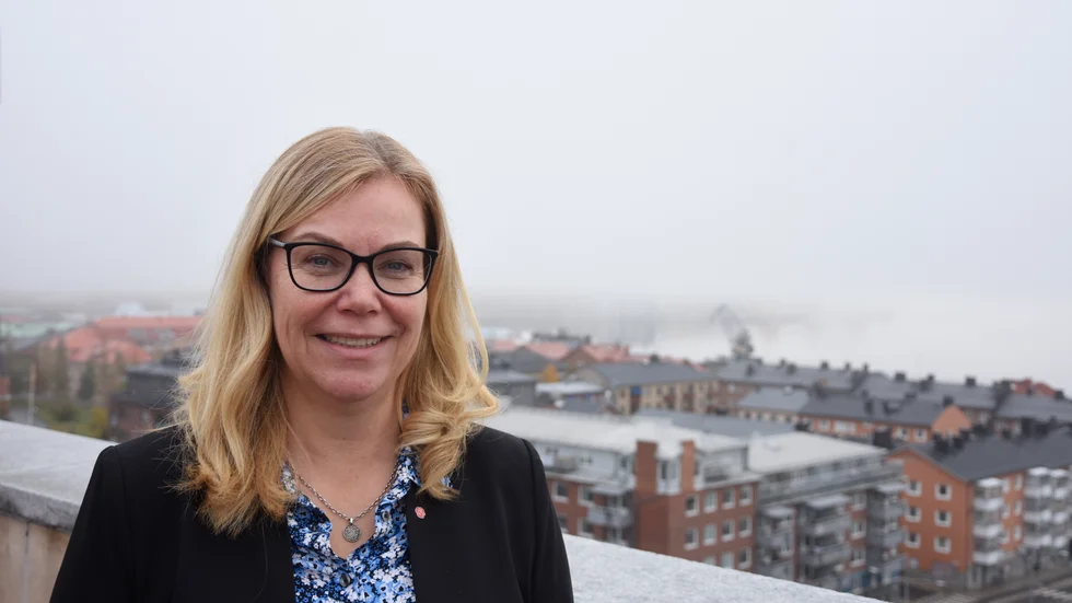 "Vi är den största arbetsmarknadsregionen norr om Uppsala. Det finns goda möjligheter att hitta kompetens här" säger Lenita Ericson när hon ska argumentera för Luleå som bästa val för industriparken.