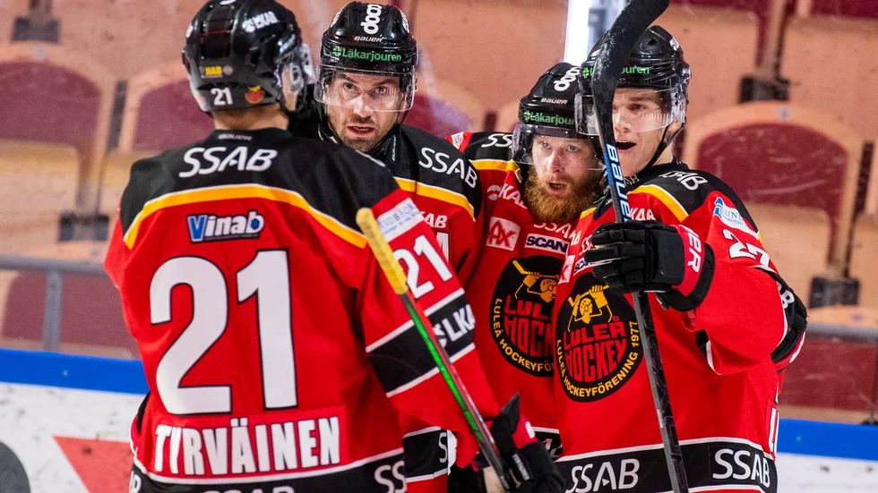 Luleå jublar över 5–2-målet över HV71.
