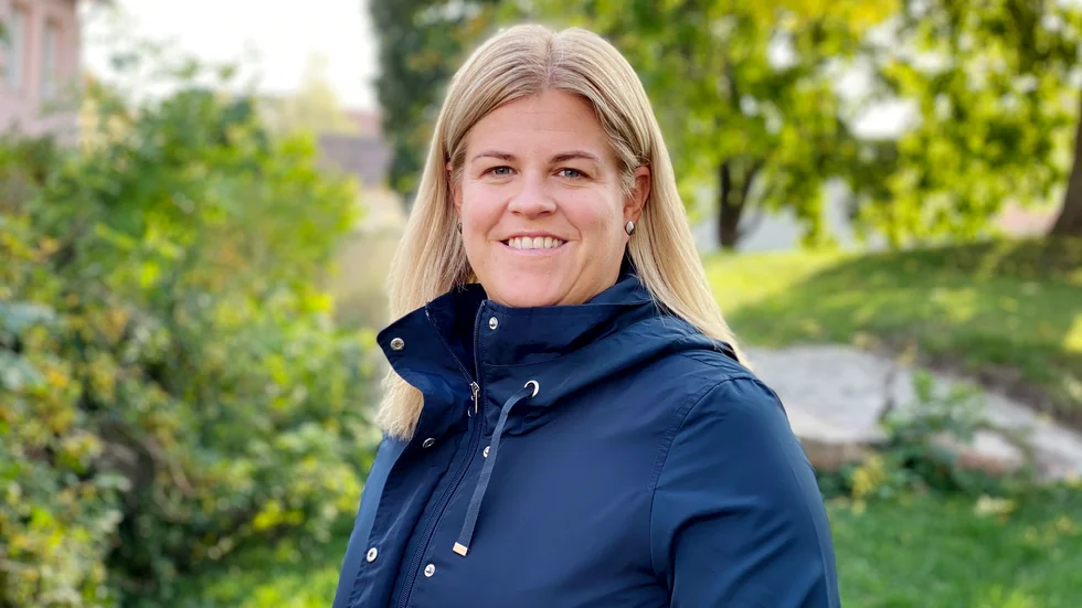 Helena Kalaitzis Barrögård, verksamhetschef på Eskilstuna Stadsmission efterlyser jackor, skor, handskar och mössor. "Behovet av vinterkläder är skriande."