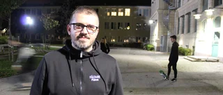 "Ta en promenad när ditt barn är ute och festar"