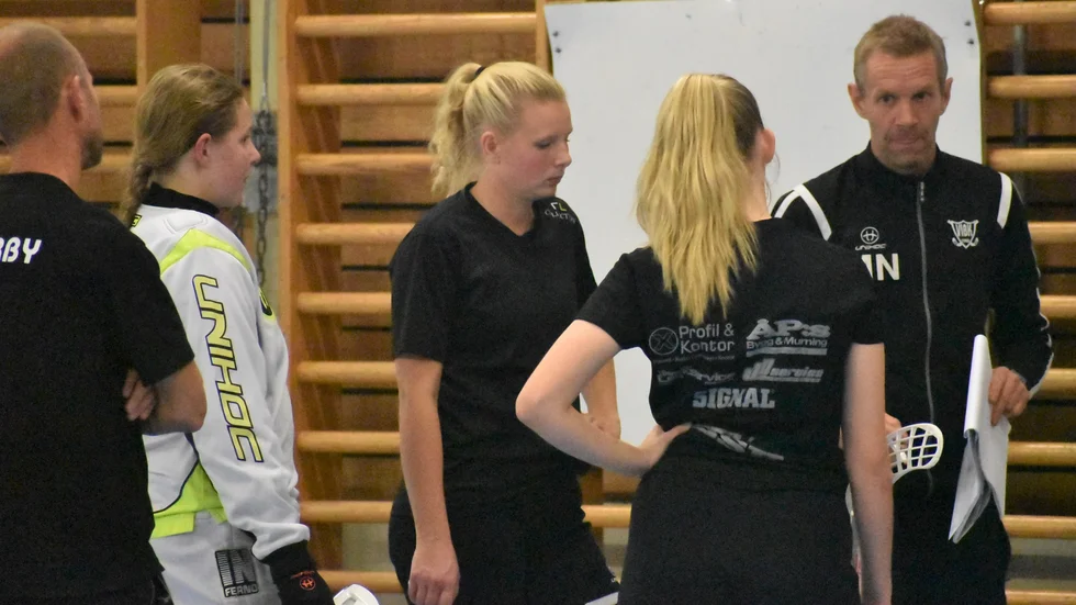 Vimmerby IBK gjorde en bra seriepremiär – men det blev noll poäng i bortamatchen mot Vetlanda.