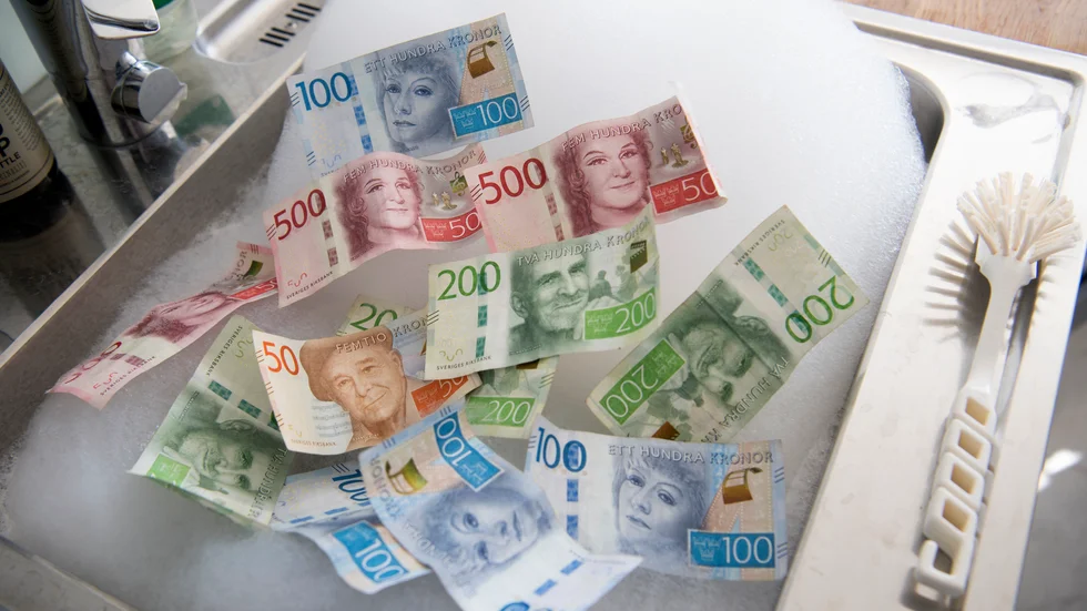 En man döms för grovt penningtvättsbrott, han ska också betala skadestånd till Kalixföretaget.