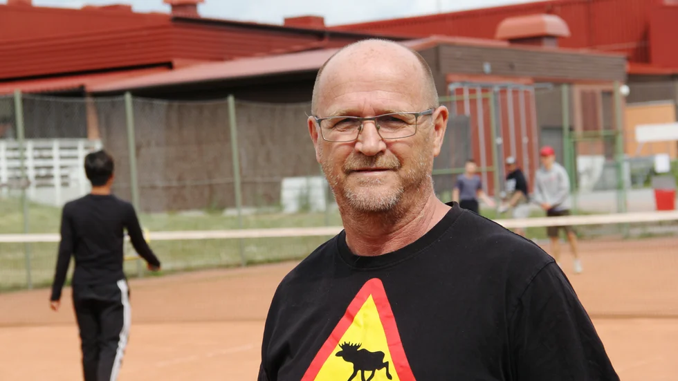 Kermith Fredriksson, huvudtränare i Morgongåva boxningsklubb, ser fram emot helgen. Totalt deltar 165 boxare från Sverige, England och Serbien i turneringen.