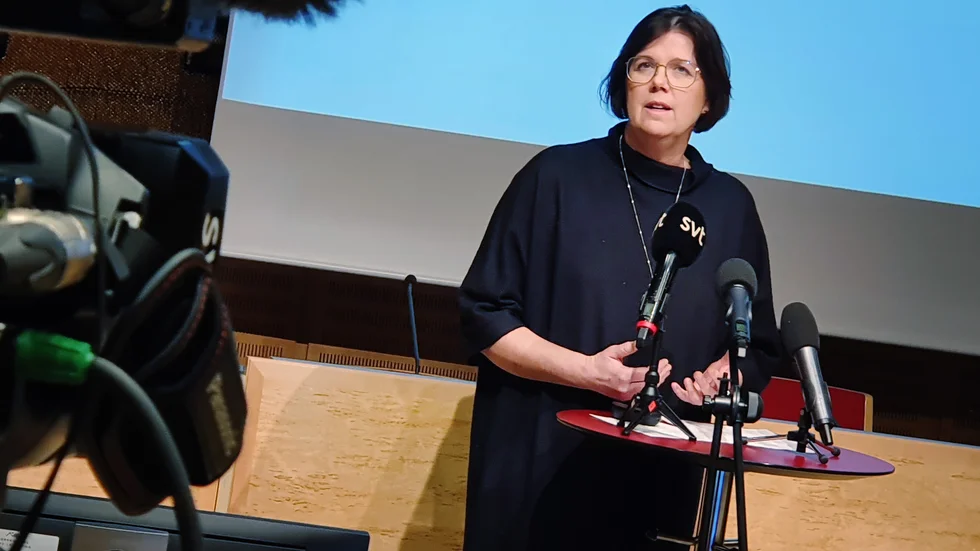 Mindre inhyrd personal innebär att färre patienter kan få vård. Men Pia Näsvall, hälso- och sjukvårdsdirektör, anser inte att Region Norrbottens satsning påverkat vården i någon högre grad.