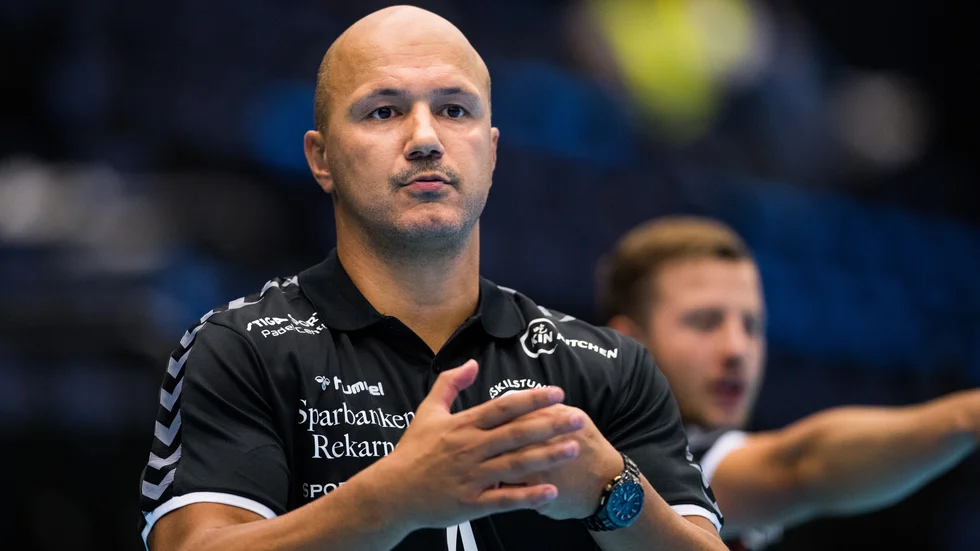 Zoran Roganovic leder under söndagskvälen sitt Guif borta mot Malmö där han tidigare spelat en säsong.