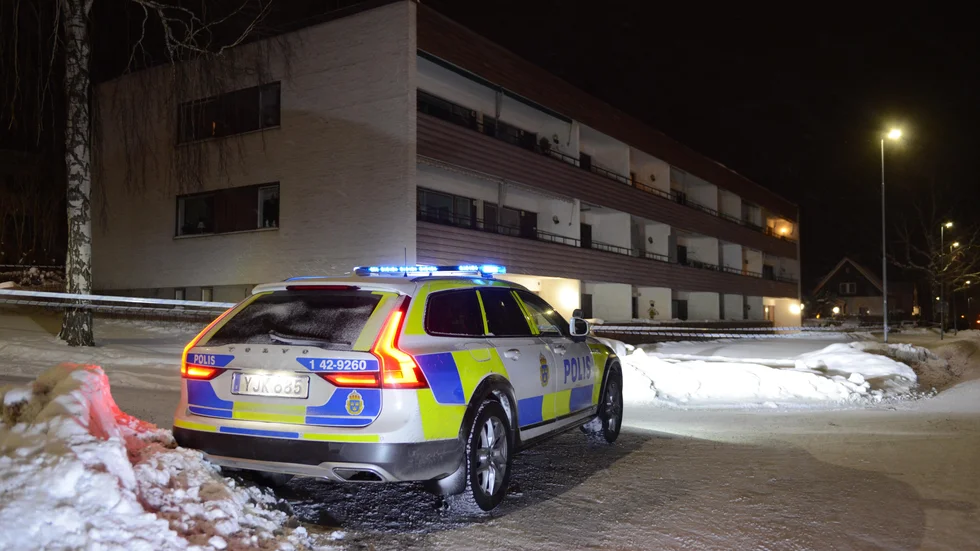 Polisen larmades till en lägenhet i Åtvidaberg på onsdagskvällen.