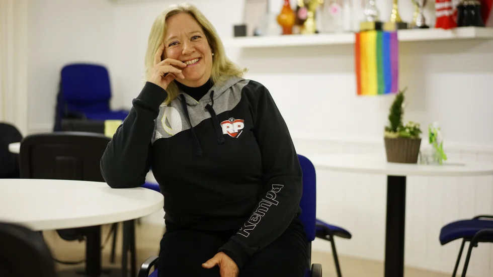 Sanna Thörnholm, RP:s ordförande, är spänd inför kommande kvalmatcher för herrlaget.