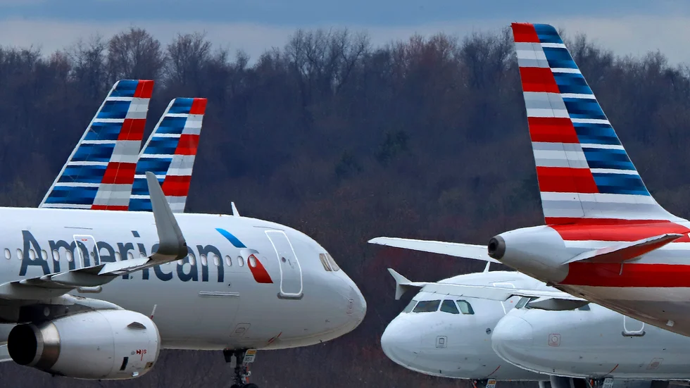 American Airlines planerar att friställa tusentals anställda. Arkivbild.