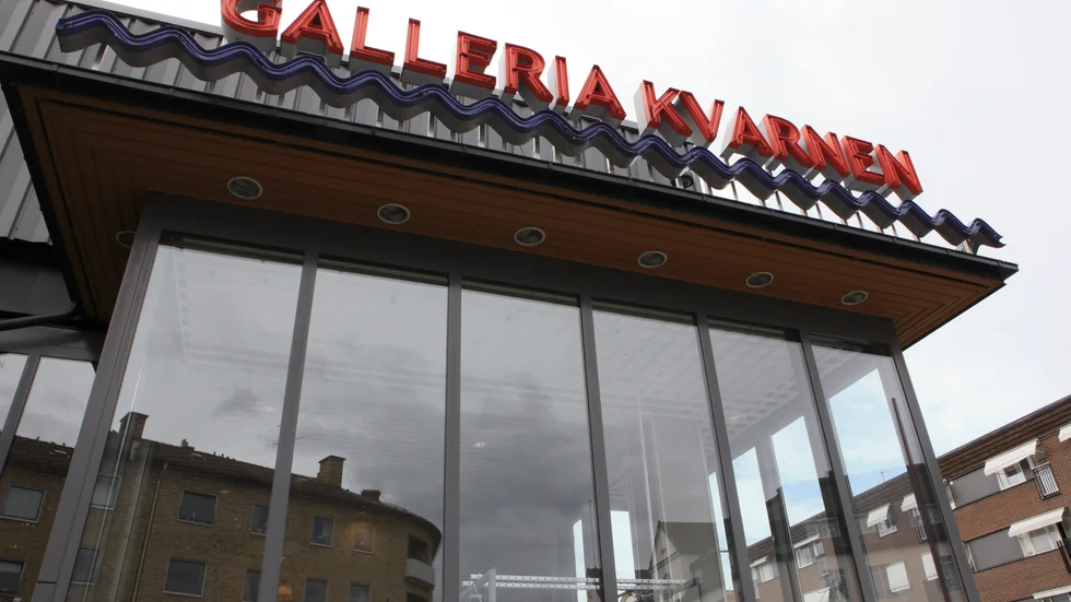 På måndagsförmiddagen ska någon ha kladdat avföring på flera ytor inne på en offentlig toalett på Galleria Kvarnen