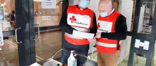 Biskopen: Man gör nytta och träffar folk