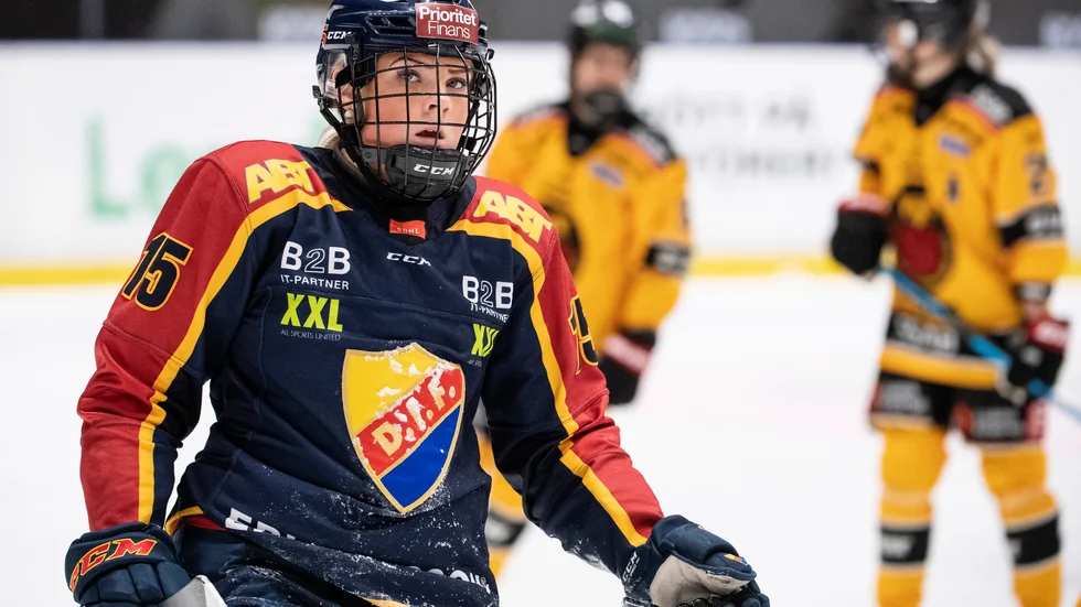 Lova Blom och hennes Djurgården förlorade det andra bortamötet mot Luleå och är utslagna från slutspelet.