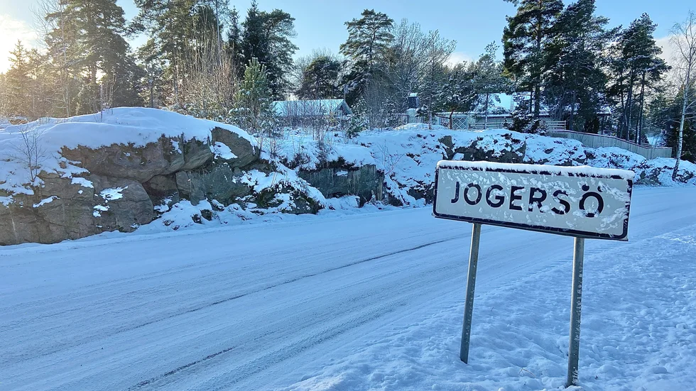 Detaljplanen som skulle möjliggöra för mer bebyggelse på Jogersö är upphävd. Nu behöver kommunen ta ställning till om de ska överklaga, göra om planen eller nöja sig med den gamla detaljplanen.