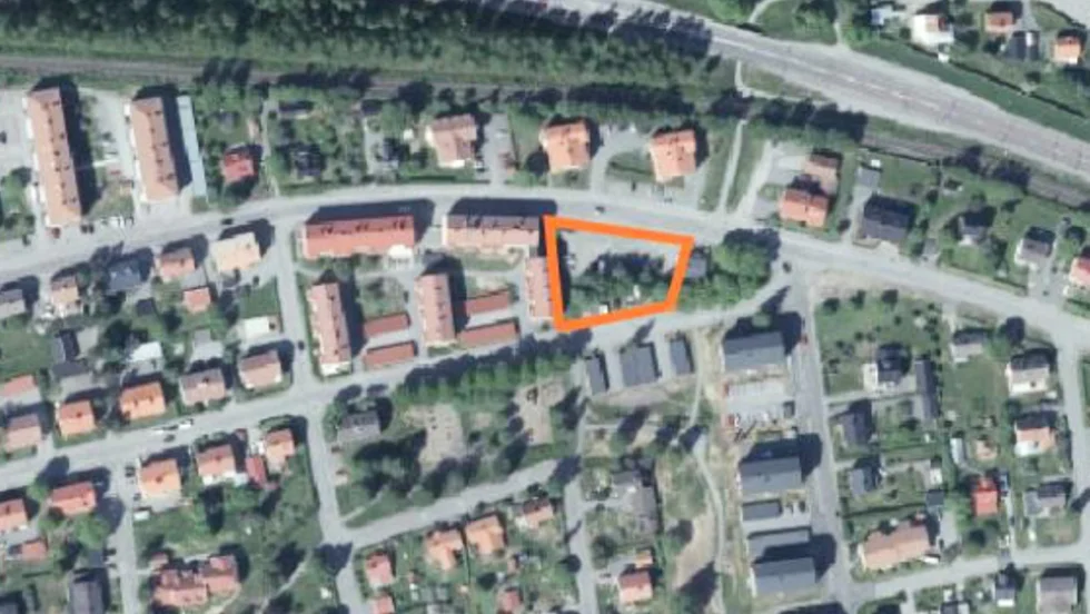 Den aktuella tomten vid Östra Nygatan är markerad med rött.