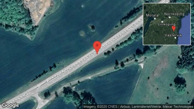 Fallna träd skapar problem i trafiken