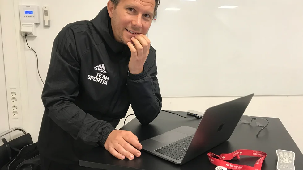 Tränaren Christer Persson har en plan för hur Maif ska agera återstoden av ettan. Själv har han absolut inga tankar på att hoppa av uppdraget, när han känner att spelarna tror på det. "Vi ska klara det här", säger han.