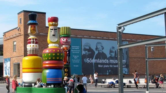 Museiparken framför Sörmlands museum. Pressbild.