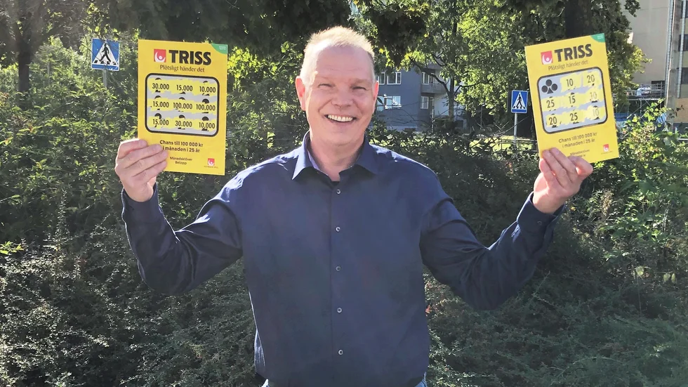 På lördagen var Peter Holmgren med i tv och skrapade fram vinsten på 15 000 kronor i 10 år.