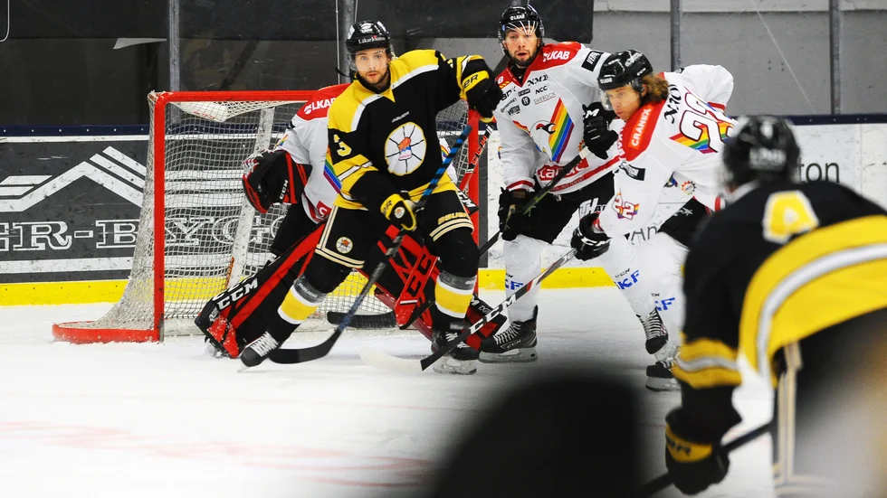Kiruna AIF och Kiruna IF kan flytta derbyt efter IF:s olyckliga coronamatch mot SK Lejon.