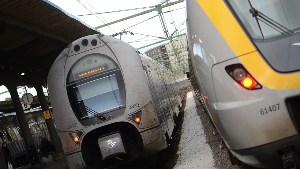 Än är det krångligt att åka kollektivt, inte minst eftersom ingen plattform samlar alla biljetter på ett ställe, menar skribenten.