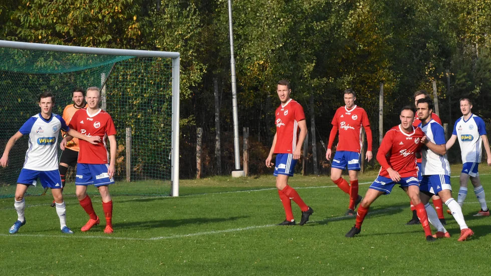 Både Södra Vi IF och Djursdala SK har chansen att "fixa" kvalet när en match återstår. SVIF i kvalet till division fyra och DSK i kvalet till femman. 